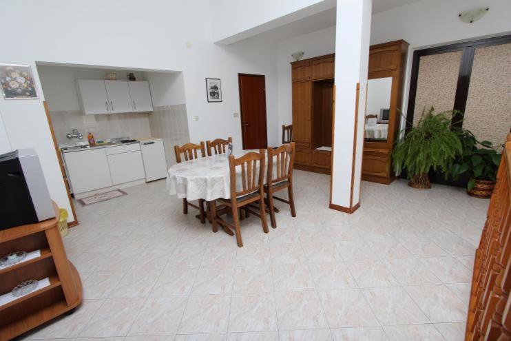 Apartments Fabris Rovinj Exteriör bild